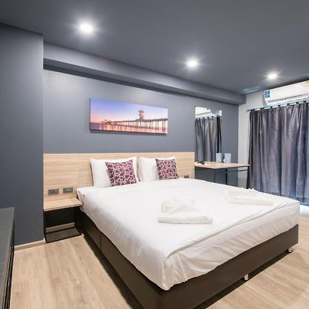 Oblique Apartment - ออฟบลิค อพาร์ทเมนท์ Nonthaburi Exterior foto