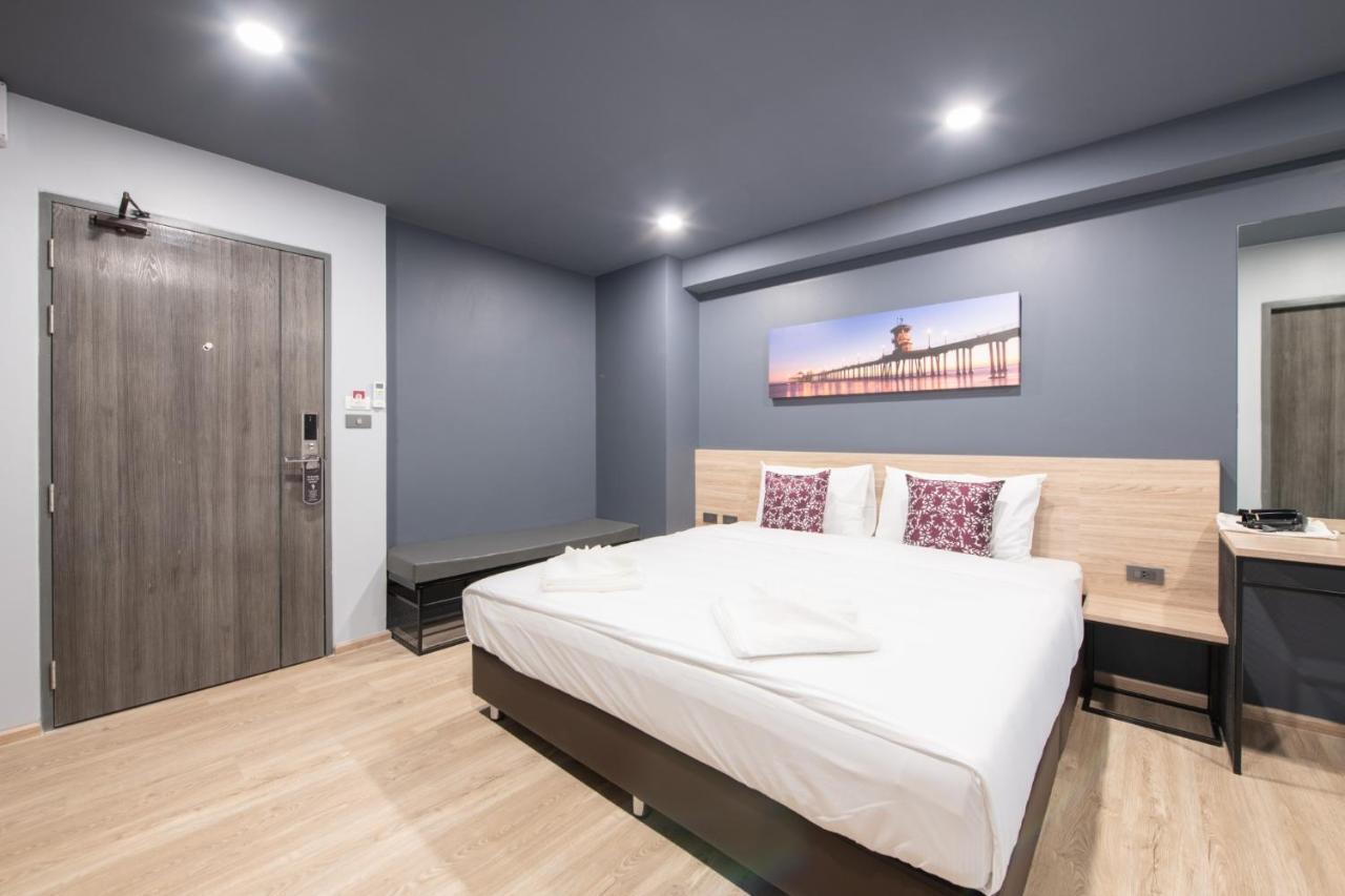 Oblique Apartment - ออฟบลิค อพาร์ทเมนท์ Nonthaburi Exterior foto
