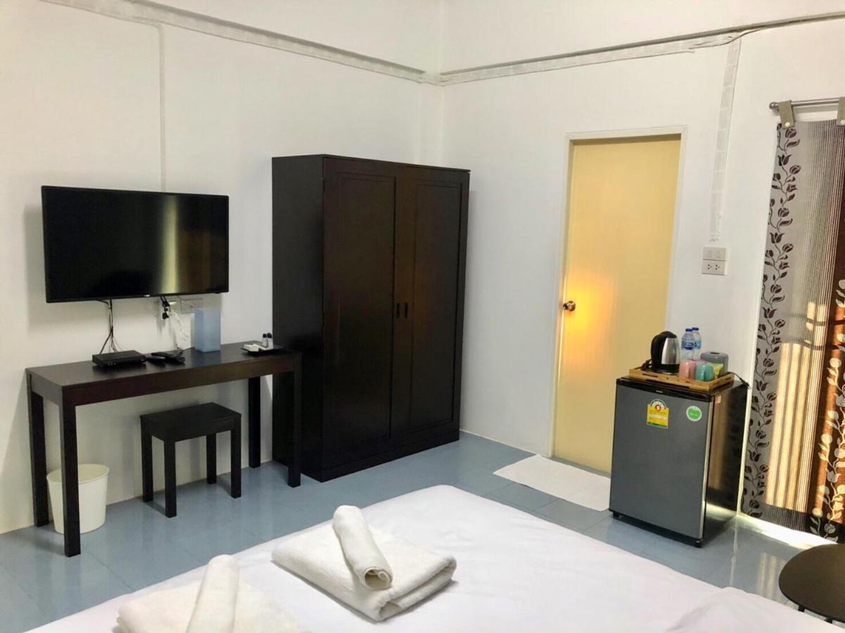 Oblique Apartment - ออฟบลิค อพาร์ทเมนท์ Nonthaburi Exterior foto
